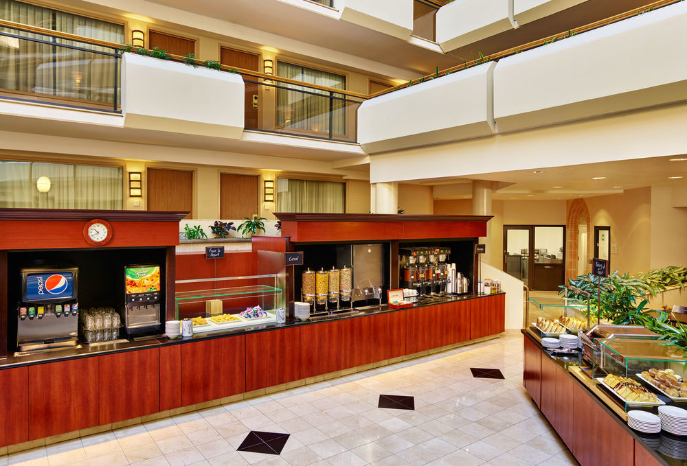 Embassy Suites Tysons Corner Kültér fotó