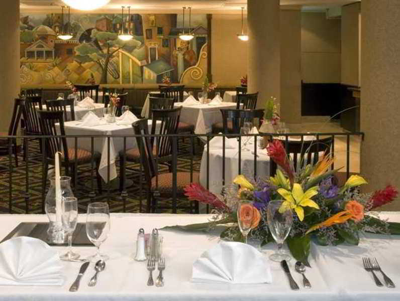 Embassy Suites Tysons Corner Étterem fotó